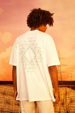 Discount 🔔 Oversized Extended Neck Graphic T-shirt Ecru 👍