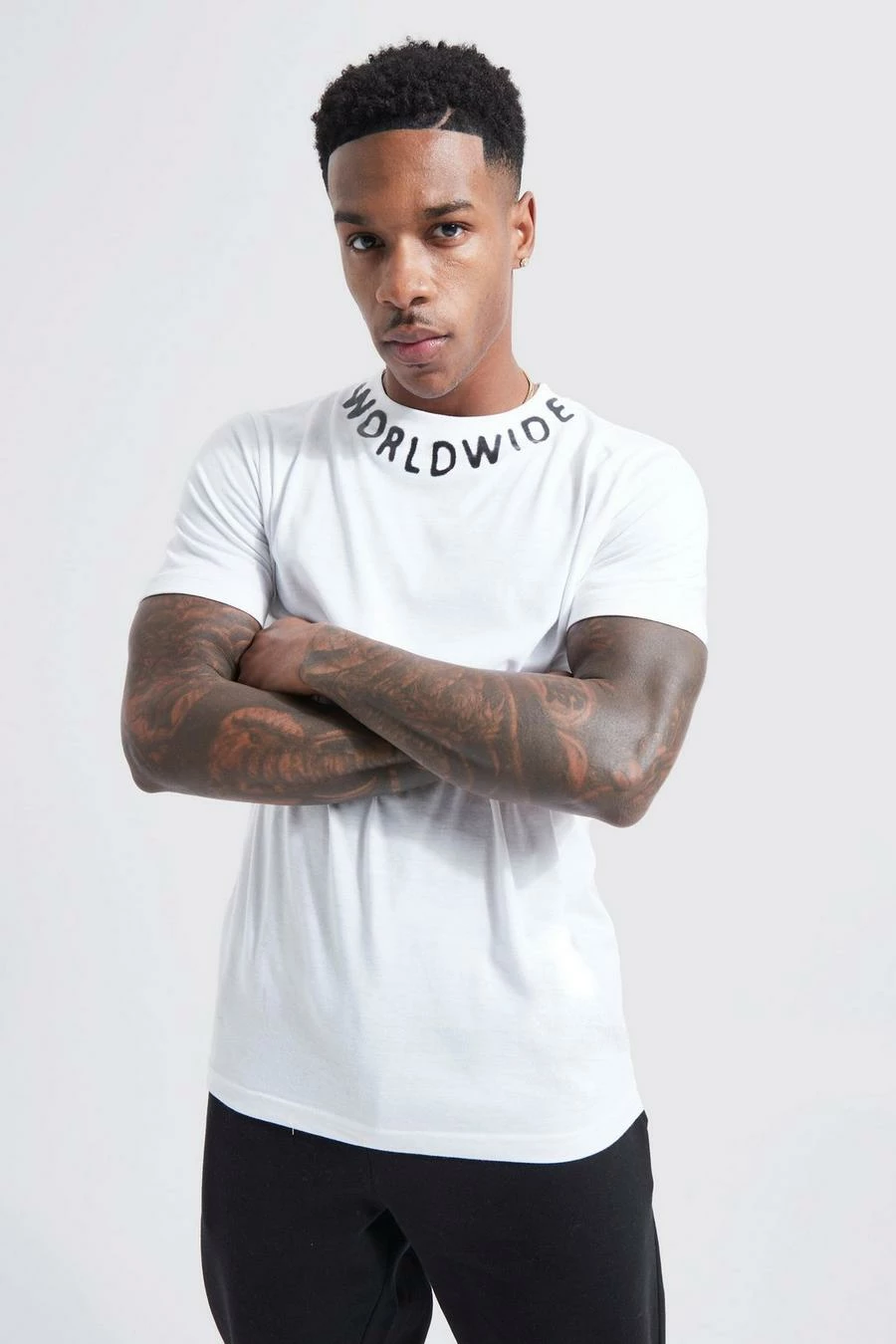 Brand new 𧨠Slim Fit Graffiti Graphic Neck T-shirt White π 3 Brand new 𧨠Slim Fit Graffiti Graphic Neck T-shirt White π